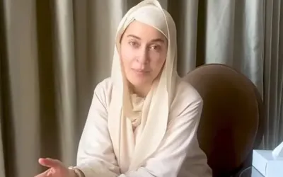 Shaista Lodhi on how her spiritual moments during Umrah met with public intrusion