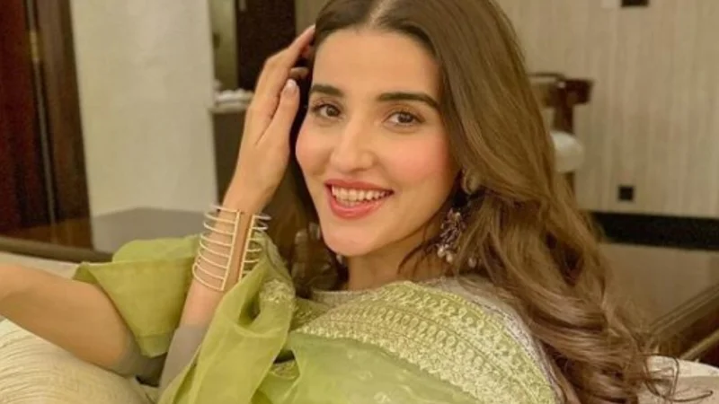 Hareem Farooq jokes about being still unmarried despite working with Usman Mukhtar