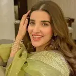 Hareem Farooq jokes about being still unmarried despite working with Usman Mukhtar