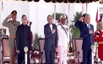 Pakistan Day ceremony takes place with grand military parade at Aiwan-e-Sadr