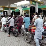 Government cuts petrol price by Rs4, keeps diesel unchange