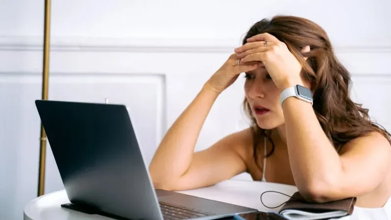 Study finds excessive internet use raises stress, irritability - German, internet use, stress