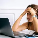 Study finds excessive internet use raises stress, irritability