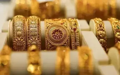 Gold prices fall for second consecutive day in Pakistan