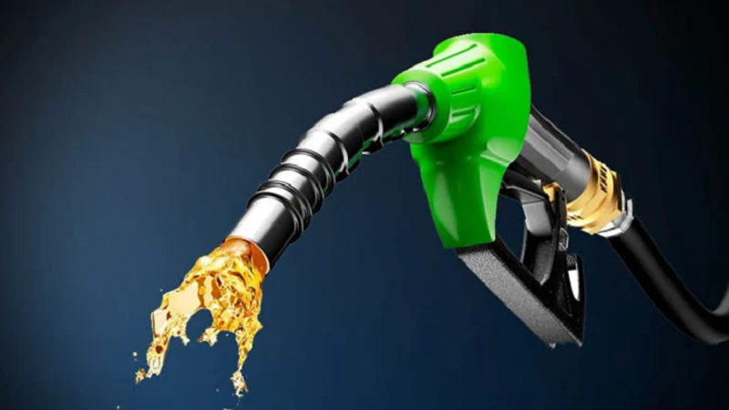 Petrol prices in Pakistan expected to rise from July 1