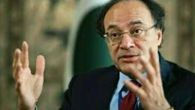 Aurangzeb reaffirms govt’s commitment to supporting insurance sector