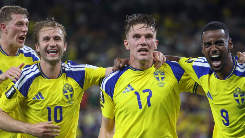 Sweden beat five past Tunisia in World Cup opener