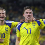 Sweden beat five past Tunisia in World Cup opener