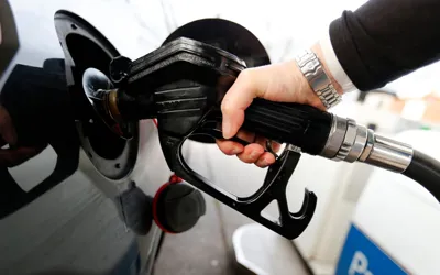 Expected petrol and diesel prices in Pakistan - August 1, 2024