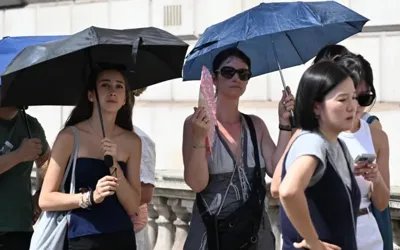 Severe heatwave grips Western Europe, temperatures near records