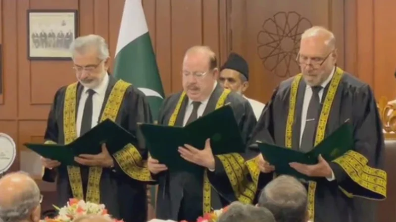 Justice Sardar Tariq, Justice Mahar Alam take oath SC ad hoc judges