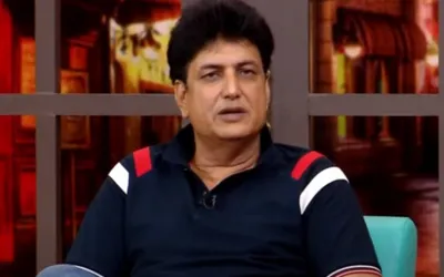 Khalilur Rehman Qamar’s obscene video with woman leaked online