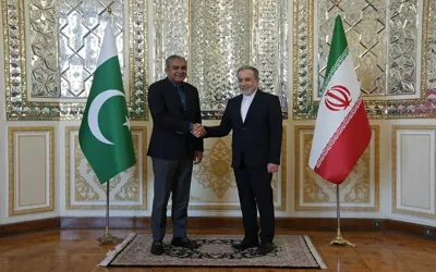Mohsin Naqvi meets Iran FM Abbas Araghchi in Tehran