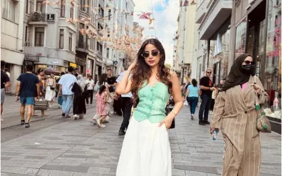Saboor Aly's Latest Bold Pictures Break the Internet
