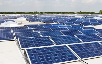 Solar panel prices drop in Pakistan after fuel price cut