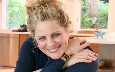 Scary Mommy founder 'Jill Smokler' dies at 48 after battle with brain cancer