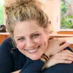 Scary Mommy founder 'Jill Smokler' dies at 48 after battle with brain cancer