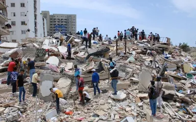 Venezuela earthquakes kill 235 as cities turn to rubble