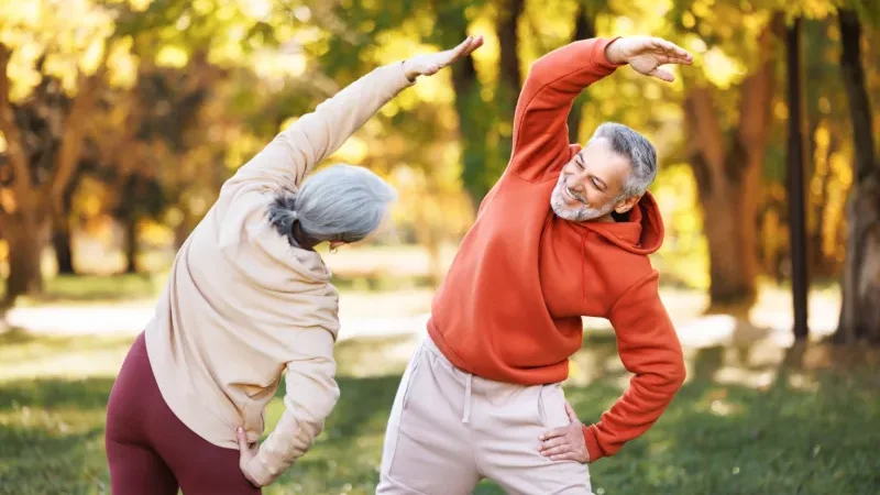 Study review links lower protein intake to healthier aging - Healthier ageing, Protein, scientific studies