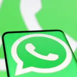 WhatsApp rolls out new feature for custom chat colours