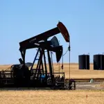 Oil prices hit three-week low on progress in US-Iran talks