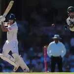 Australia clinches Ashes Test by 5-wicket victory in fifth test