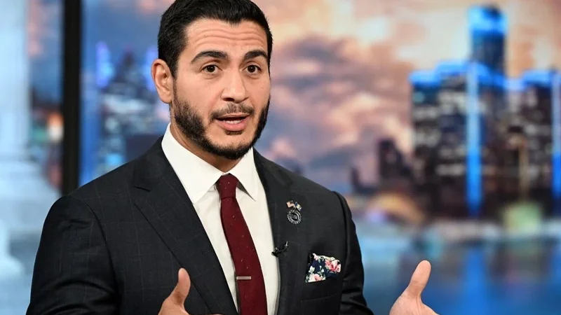El-Sayed takes narrow lead in Michigan Democratic contest