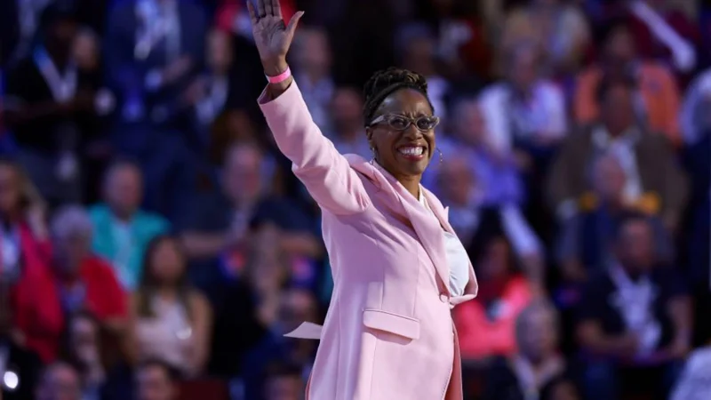 Fourth muslim representative Latee­fah Simon elected to US Congress