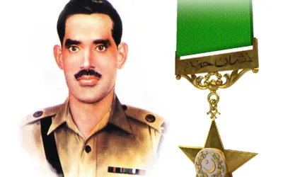 President, PM, CJCSC pay tribute to Major Akarm Shaheed
