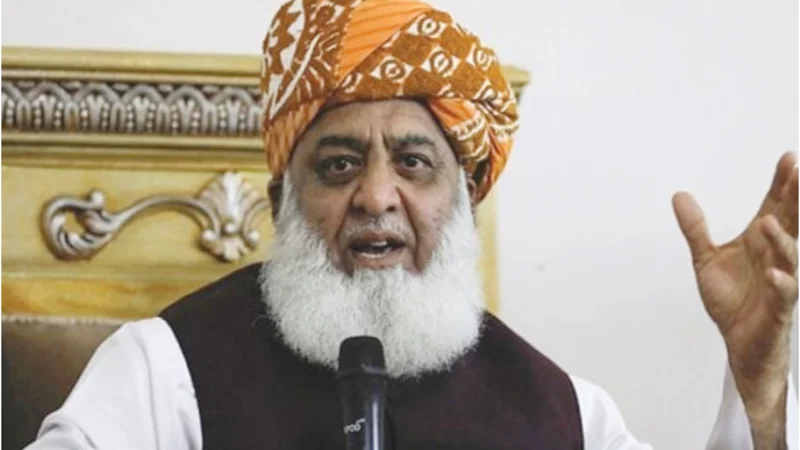 Maulana Fazl ur Rehman vows to support journalists in PECA bill issue