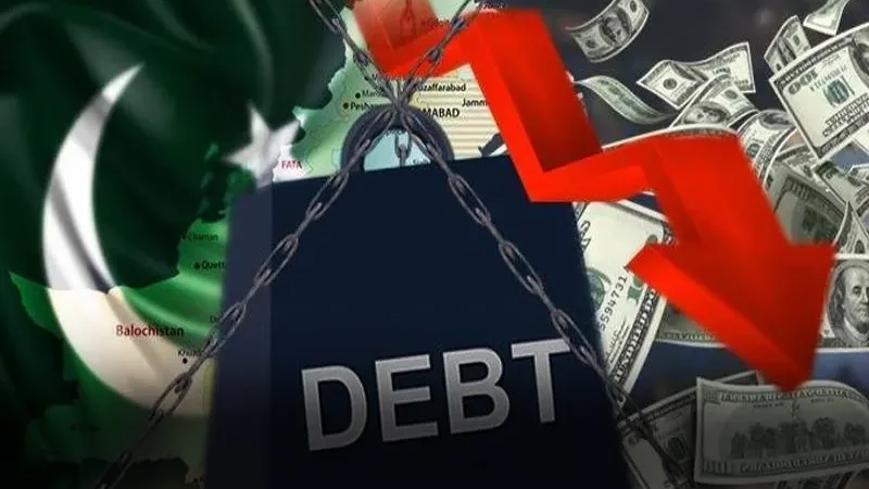 Pakistan's money supply shrinks as government borrowing rises