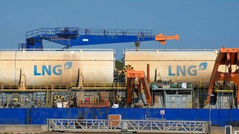 Europe’s gas cushion shrinks as winter risks grow