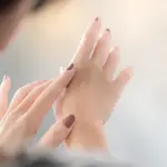 Tips to revive dull skin on hands this winter