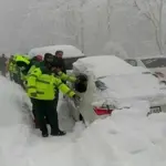 Murree receives third round of snowfall as winter tightens grip