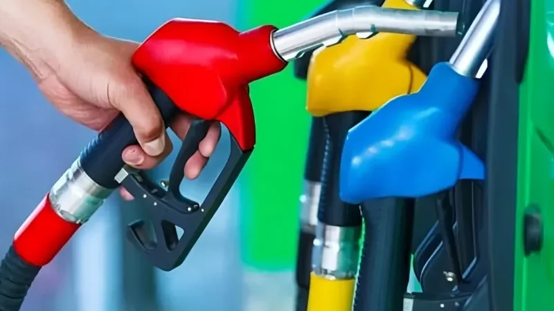 Government cuts petrol price, raises diesel price - diesel price, petrol price