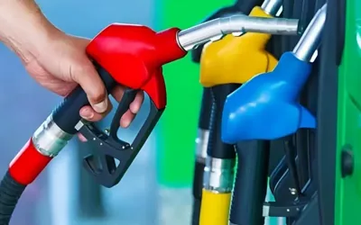 Government cuts petrol price, raises diesel price