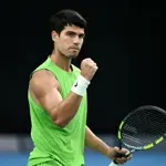 Carlos Alcaraz beats Zverev, reaches first Australian Open final