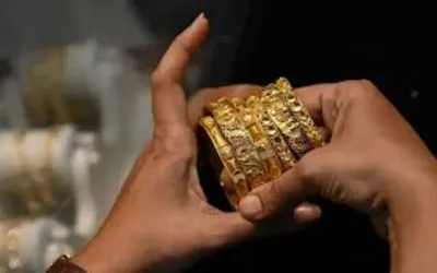 Gold rates continue downward trend in Pakistan