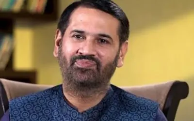 Renowned poet Dr. Fakhar Abbas dies at 50