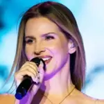 Lana Del Rey returns with “White Feather Hawk Tail Deer Hunter”