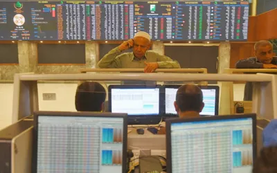 PSX plunges as KSE-100 index falls over 6,600 points