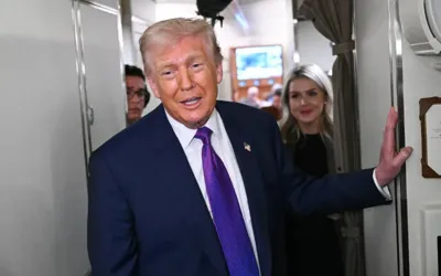 Trump sets deadline for Iran deal and warns of possible military action
