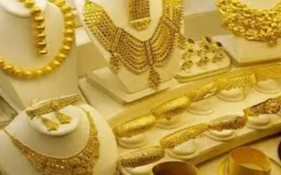 Gold prices skyrocket across global and Pakistani markets