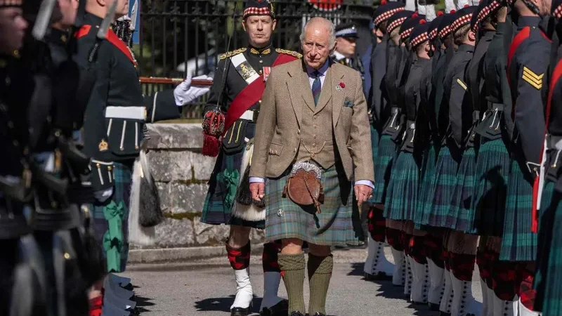 King Charles arrives at Balmoral Castle - Balmoral Castle, King Charles