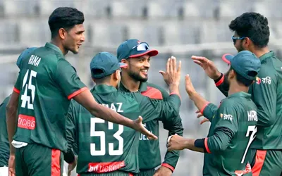 Bangladesh restrict Pakistan to 114 in first ODI