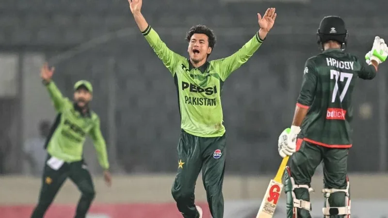 Pakistan thrash