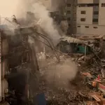 Fire erupts again at Karachi's blaze-damaged Gul Plaza