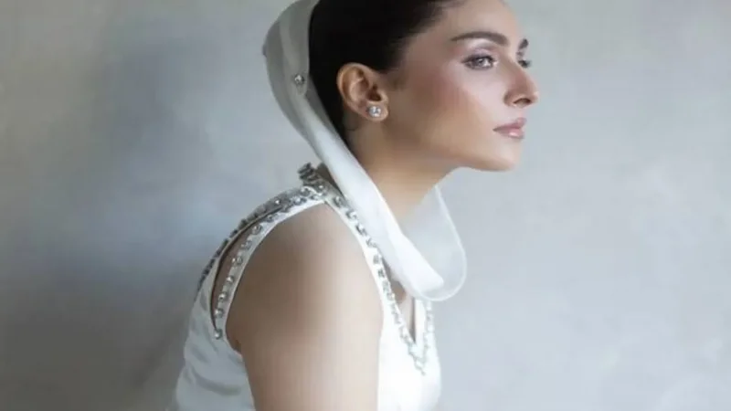 Ayeza- Khan