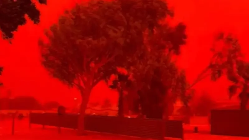Blood-red skies in Australia: Here’s what happened