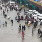 Late-night rain and hail in Karachi, will it rain again today?
